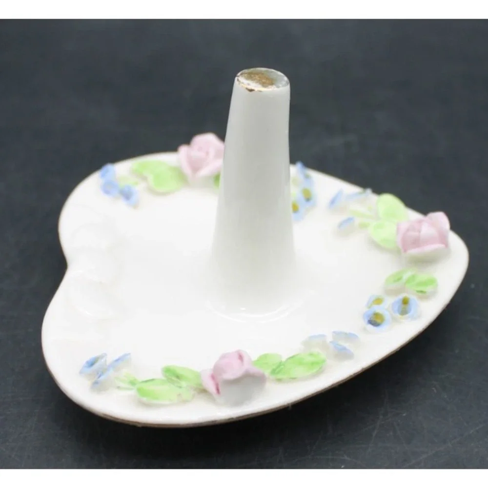 Vintage Heart Shaped Ring Holder Trinket Dish 3D Floral Porcelain Jewelry Stand